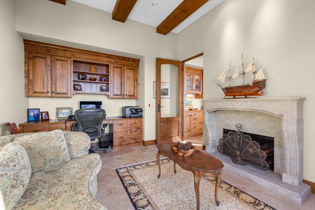 271 Ocean View Ave, Del Mar CA: https://media.crmls.org/mediaz/38833f66-0996-42cb-b591-603a1b071b27.jpg