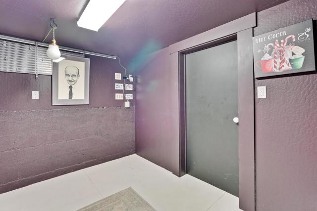 1176 Hanchett Avenue, San Jose CA: https://media.crmls.org/mediaz/38839770-1715-4e25-a6bb-815dc7eeda80.jpg