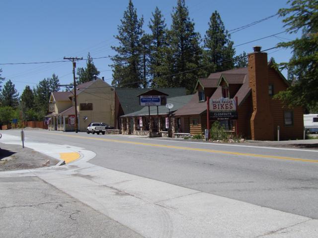 40318 Big Bear Boulevard, Big Bear CA: https://media.crmls.org/mediaz/38839dc1-741a-42a0-8999-65e59a39b9c8.jpg