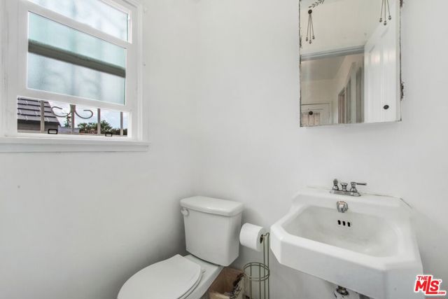 3408 W Martin Luther King Jr Boulevard, Los Angeles CA: https://media.crmls.org/mediaz/3883ad4a-1e34-4fc0-bb5a-a840ff95f421.jpg