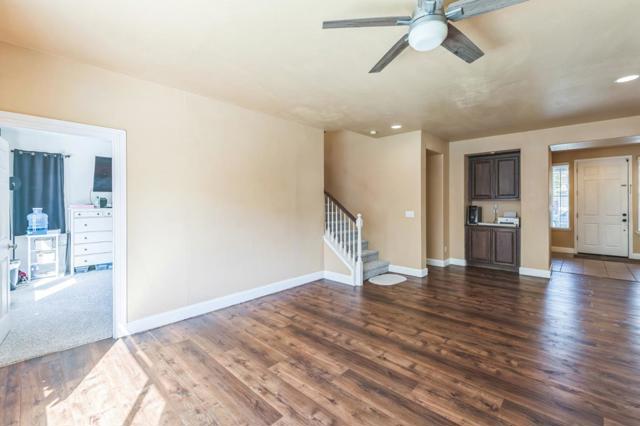 1512 Marigold Drive, Patterson CA: https://media.crmls.org/mediaz/3883d444-4cb3-4d05-8bbc-369d80bbccd2.jpg