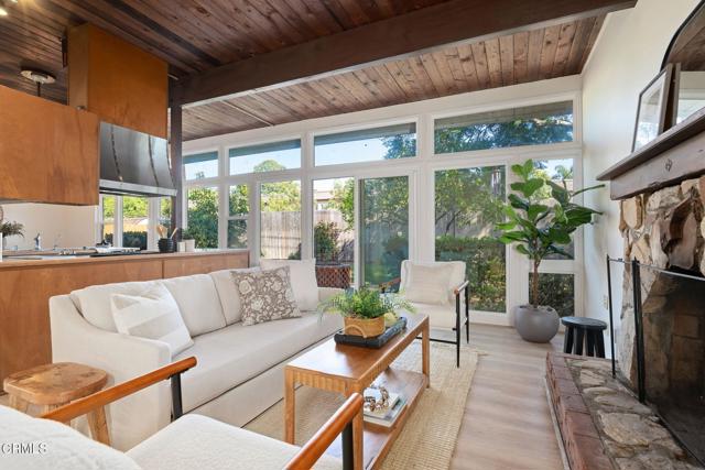 Detail Gallery Image 5 of 24 For 122 Kinman Ave, Goleta,  CA 93117 - 3 Beds | 1/1 Baths