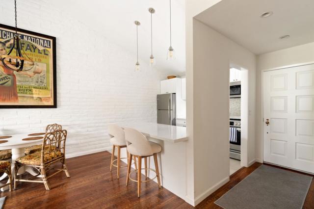 42 Fairways Drive, Napa CA: https://media.crmls.org/mediaz/38847621-9311-4286-8528-0465a732f52d.jpg