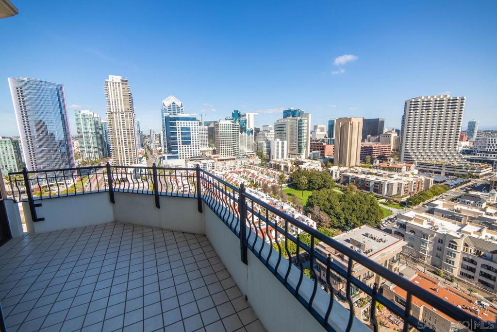 MLS #250028601SD img 21