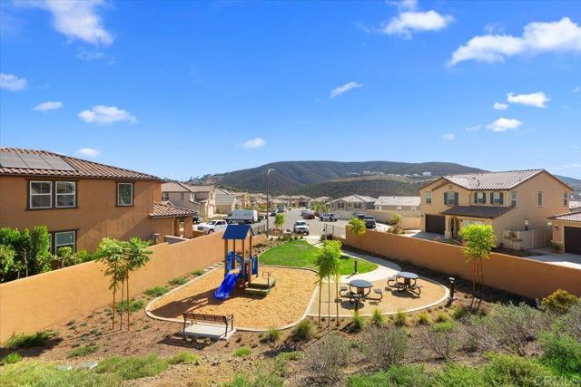 Image 31 of 40 For 1366 Topanga Drive