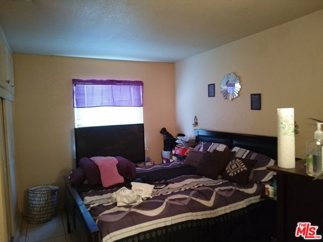 1048 W 125th Street, Los Angeles CA: https://media.crmls.org/mediaz/388787fe-e10b-43d8-80d9-78418ae3b0da.jpg