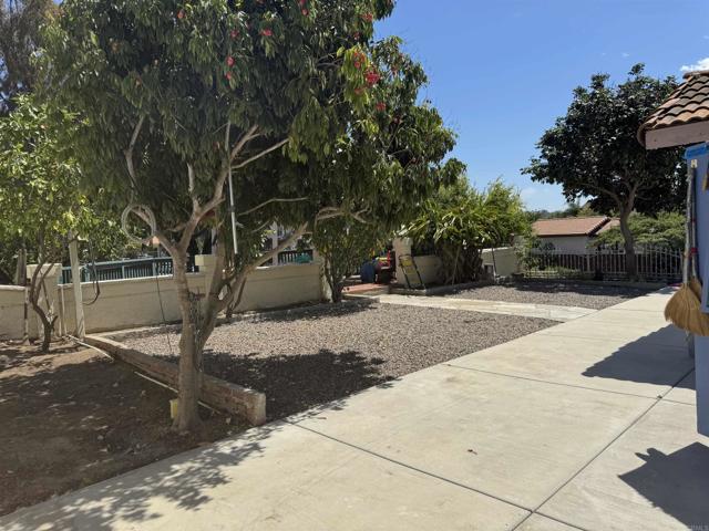 14305 EL VESTIDO STREET, San Diego CA: https://media.crmls.org/mediaz/3887c4ca-35ce-4c96-b01e-3ebd5d3cf388.jpg