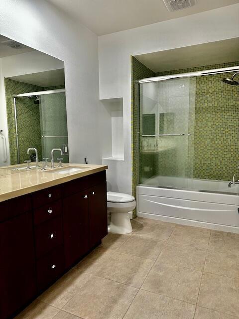 870 E Palm Canyon Drive, Palm Springs CA: https://media.crmls.org/mediaz/38886e4b-f10b-4bb3-a9f8-c65aeda927cd.jpg