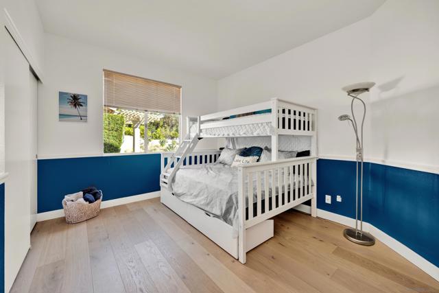 14265 Sandhill Rd, Poway CA: https://media.crmls.org/mediaz/38894780-cef7-4e17-903c-bc5914804264.jpg