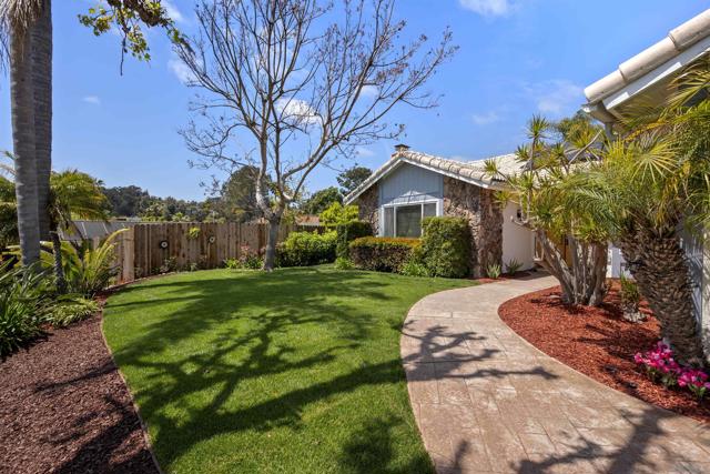 1510 2 Orangeview Dr,  CA: https://media.crmls.org/mediaz/38897a2c-f7e6-4d54-a7ef-cbf2fd2991db.jpg