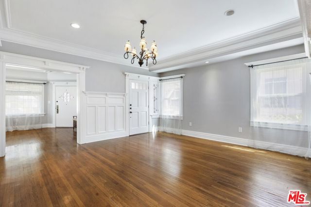 2230 W 30th Street, Los Angeles CA: https://media.crmls.org/mediaz/3889ad9d-e4ba-43e1-a3f2-b68ee59fdca6.jpg