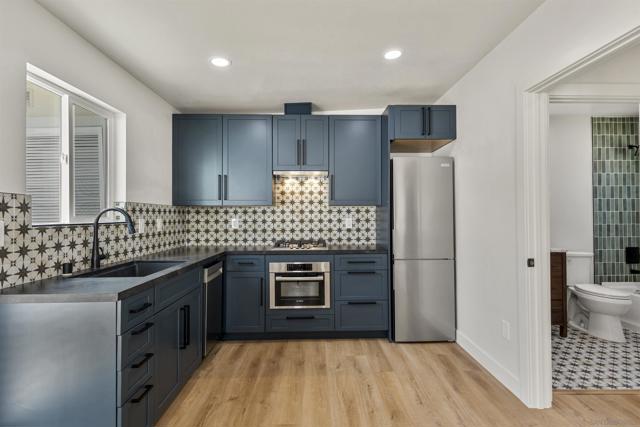 3195 Juniper St, San Diego CA: https://media.crmls.org/mediaz/388a7c4d-5203-4088-9371-b837d9017699.jpg