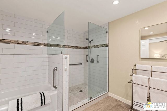 34 Camino Arroyo Place, Palm Desert CA: https://media.crmls.org/mediaz/388ac018-9418-4ce0-8c43-2959d30b7bd6.jpg