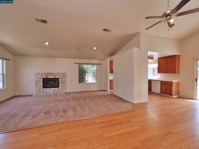 4300 Cannington Lane, Salida CA: https://media.crmls.org/mediaz/388b5093-2faf-4b67-b9c4-ff30627a942a.jpg
