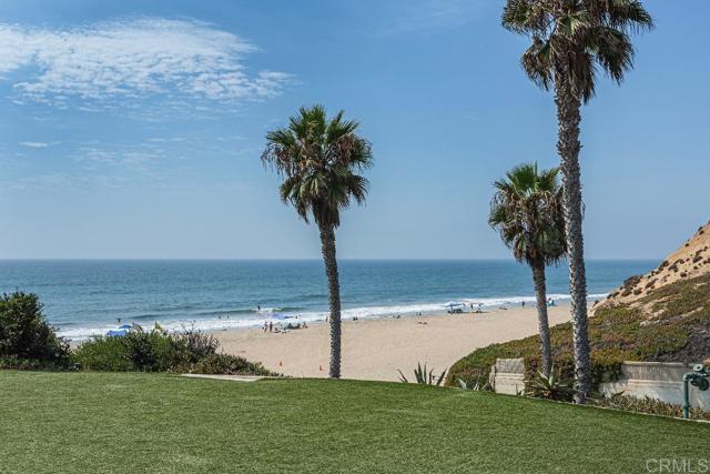 Detail Gallery Image 1 of 43 For 135 S Sierra Ave, Solana Beach,  CA 92075 - 2 Beds | 2 Baths