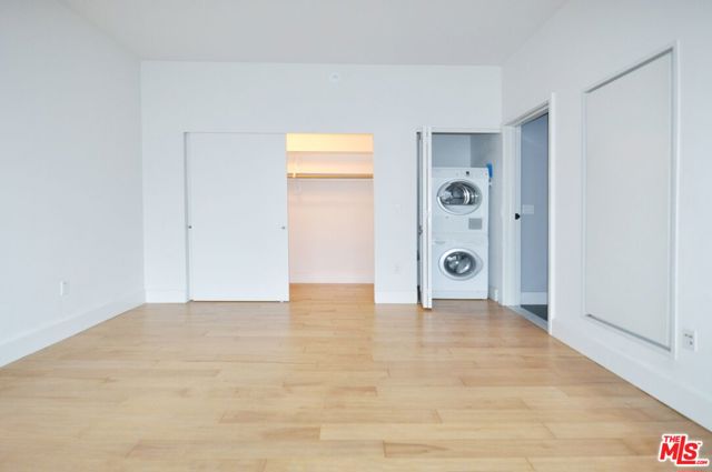 460 S Spring Street, Los Angeles CA: https://media.crmls.org/mediaz/388ce0b0-d70a-488b-b51a-2e3e138553fa.jpg