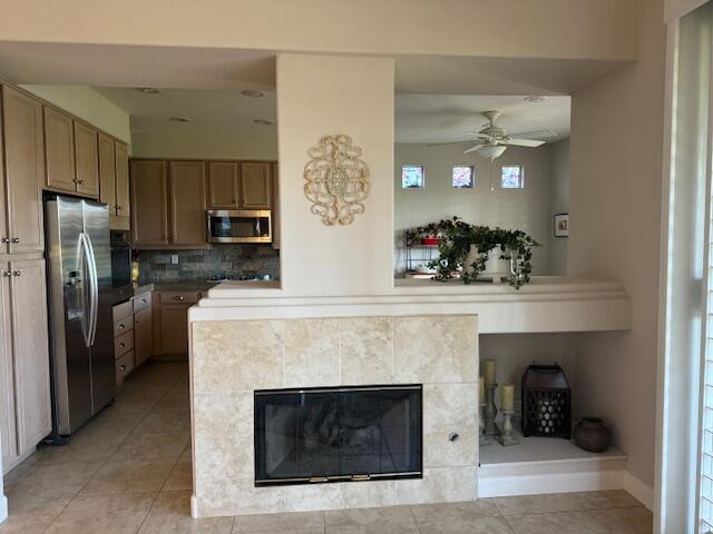 Image 8 of 29 For 76776 Minaret Way
