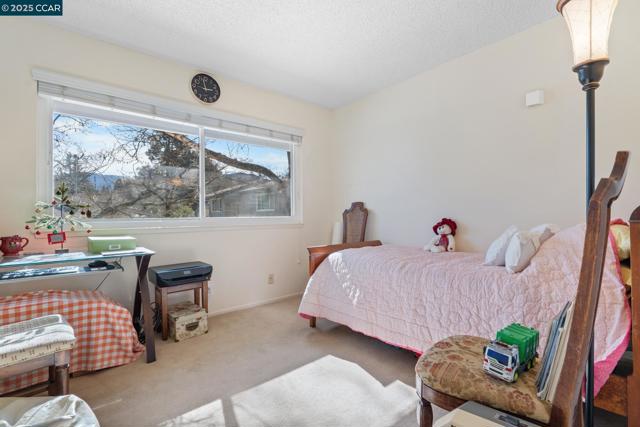 Image 15 of 31 For 1155 Kenwal Road  D