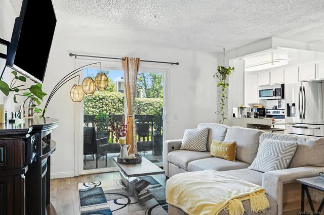 5350 Baltimore Drive, La Mesa CA: https://media.crmls.org/mediaz/388e0ae2-5adc-4c00-b802-31e3f92aa1ca.jpg