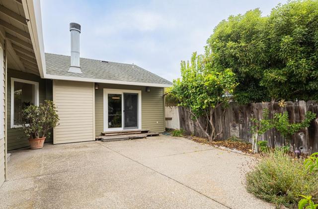 361 Hannon Avenue, Monterey CA: https://media.crmls.org/mediaz/388e3710-5884-40c2-87ad-860267447d52.jpg