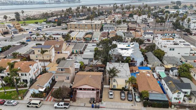 5130 Long Branch Avenue, Ocean Beach (San Diego), California 92107, 2 Bedrooms Bedrooms, ,1 BathroomBathrooms,Condominium,For Sale,Long Branch Avenue,250018212SD