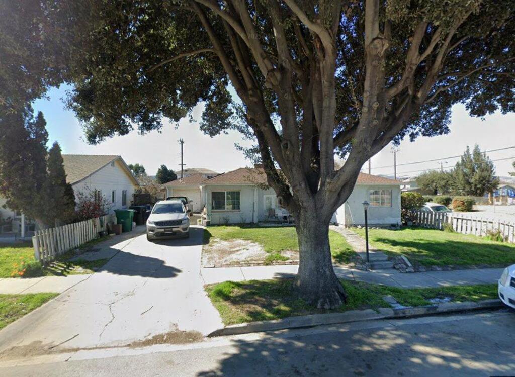 333 N San Lorenzo Street