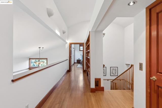 Image 30 of 60 For 6148 Ocean View Dr