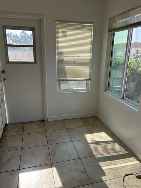7041 Stanford Avenue, La Mesa CA: https://media.crmls.org/mediaz/3890fe78-8d52-47ee-b83f-86d2860ad2e1.jpg