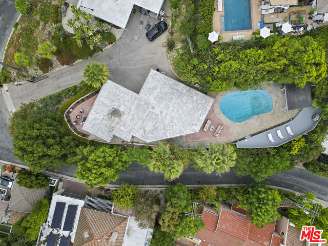 15224 Encanto Drive, Sherman Oaks CA: https://media.crmls.org/mediaz/38912e0e-8598-4940-9ea9-9145995e0d90.jpg