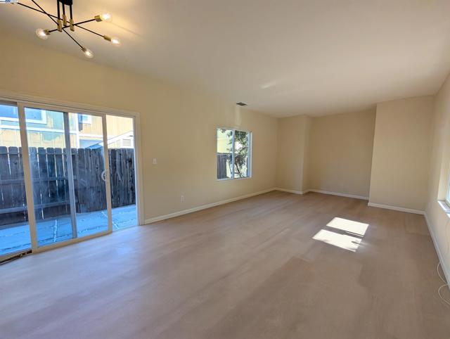 158 Fairview Ave, Bay Point CA: https://media.crmls.org/mediaz/389180db-46c3-46d2-aea9-d35792f92e19.jpg