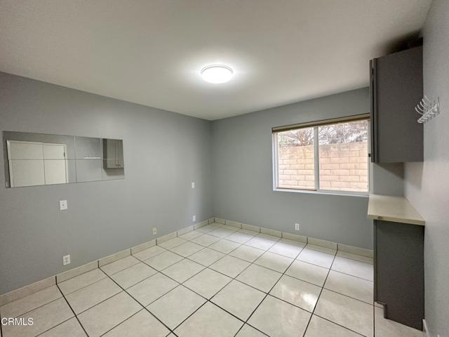 4053 Sunset Lane Lane, Oxnard CA: https://media.crmls.org/mediaz/3891ebf6-6a5c-491c-806e-cdab07da6bcb.jpg