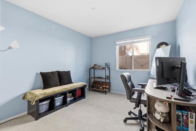 Detail Gallery Image 18 of 32 For 34221 Woodmont, Lake Elsinore,  CA 92532 - 4 Beds | 3 Baths