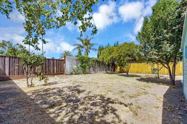 471 N 10th Street, San Jose CA: https://media.crmls.org/mediaz/38931efc-9f03-43e7-8c49-0899f2330407.jpg