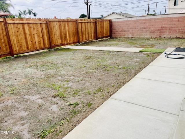 1227 S G Street, Oxnard CA: https://media.crmls.org/mediaz/389342f7-1d91-46c2-9897-828dbd6dce8d.jpg