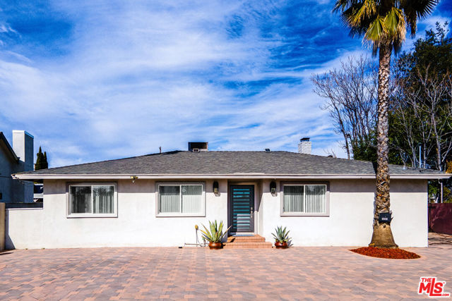 6936 Bluebell Avenue photo 2