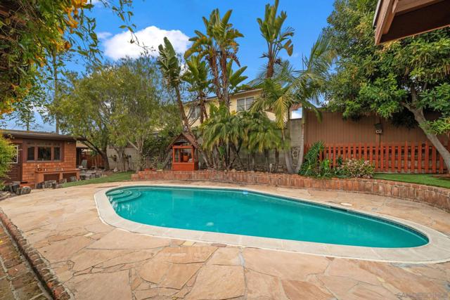 4573 4575 Massachusetts St, San Diego CA: https://media.crmls.org/mediaz/389456ac-69a8-4dd9-a590-529e19eec9e1.jpg