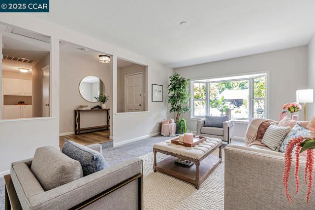 3812 Fernwood Ct, Concord CA: https://media.crmls.org/mediaz/38947ffc-1132-43a9-894a-a0e368746238.jpg