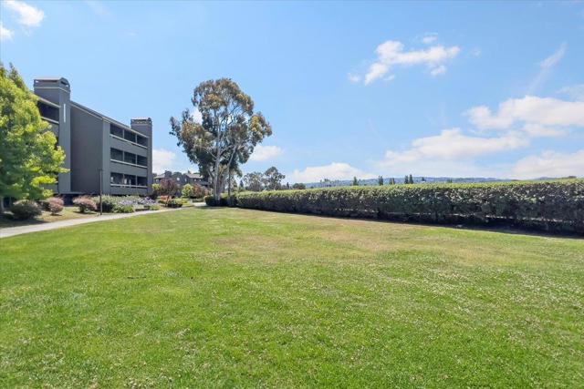 840 Sea Spray Lane, Foster City CA: https://media.crmls.org/mediaz/38958af7-728e-4612-a212-6221d971ac8f.jpg