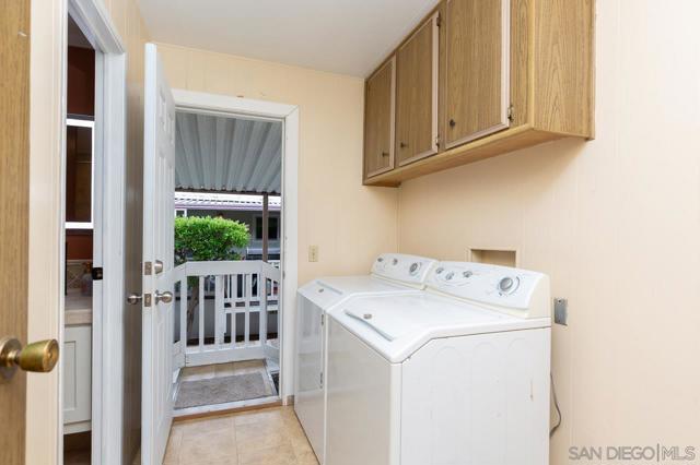 1219 E Barham Dr Spc 106, San Marcos CA: https://media.crmls.org/mediaz/38966799-c8bb-404b-ada7-316e4a1c38b7.jpg