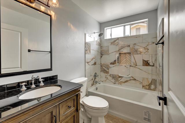 3956 San Pablo Ave, Oceanside CA: https://media.crmls.org/mediaz/3896cfd4-c109-4da2-851a-b780bac28be2.jpg
