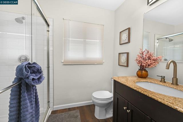 2326 Estrella Ct, Pinole CA: https://media.crmls.org/mediaz/3896d456-0f7f-459c-aa8d-c8e5375b39d7.jpg