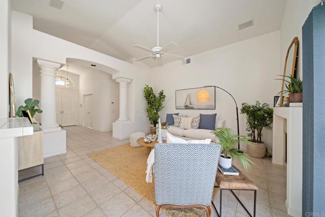 326 Justina Drive, Oceanside CA: https://media.crmls.org/mediaz/38975744-46a4-4b6d-9fef-a61e61e9c6b5.jpg