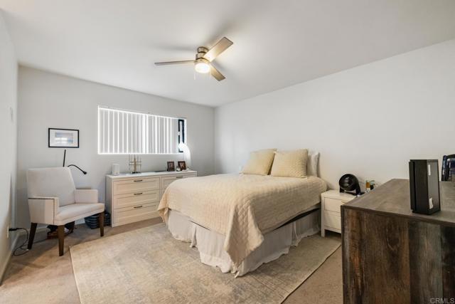 Image 11 of 40 For 2453 Newcastle Avenue