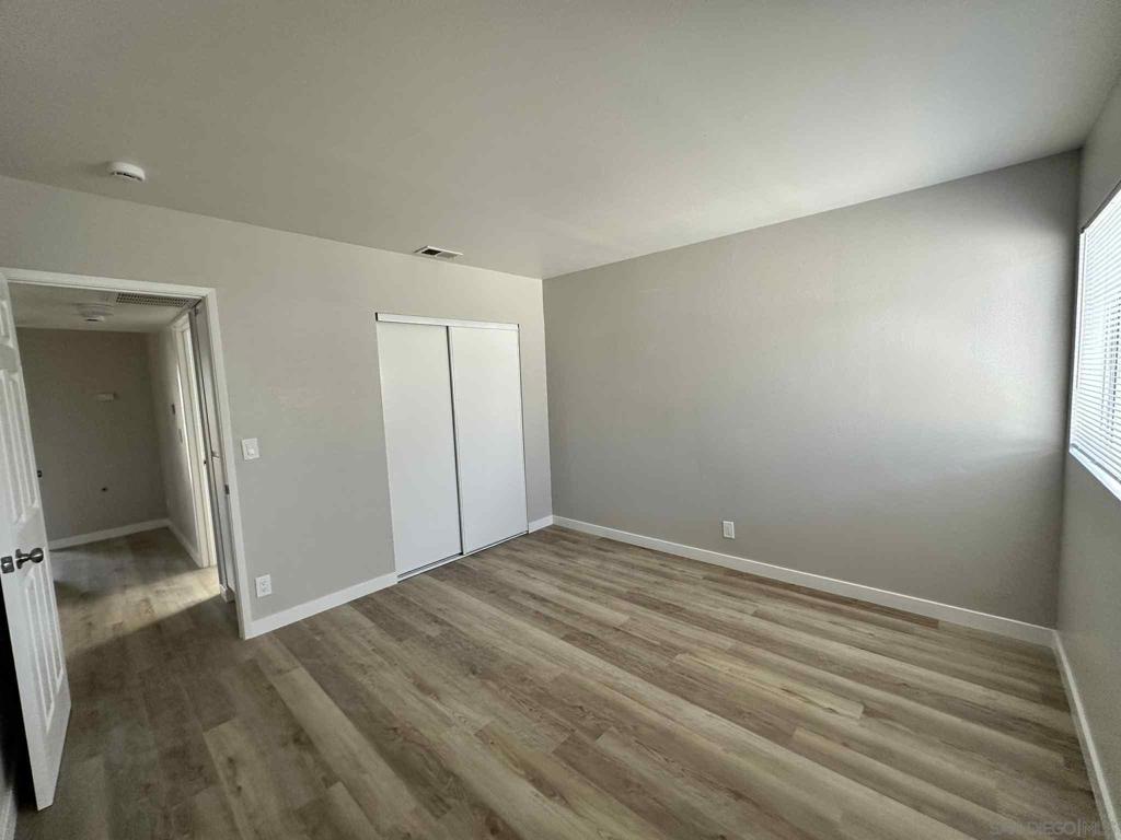 MLS #250037927SD image #12