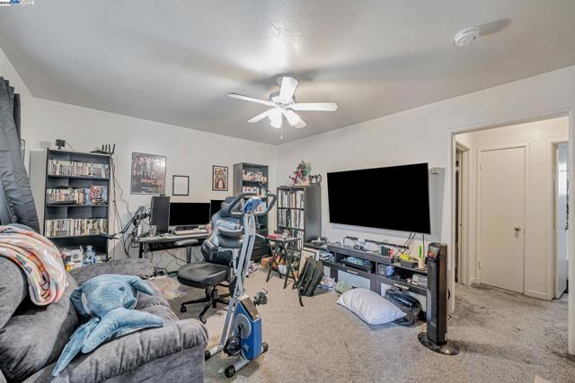4655 Augustine St, Pleasanton CA: https://media.crmls.org/mediaz/389c0e4f-7695-4f17-a087-518434a46783.jpg
