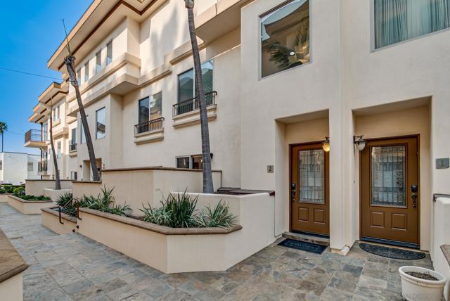 Image 38 of 47 For 7530 Draper Ave  2
