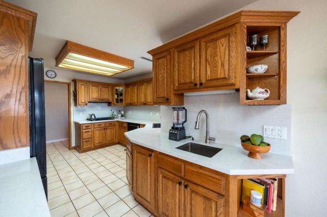 434 Oak Avenue, Greenfield CA: https://media.crmls.org/mediaz/389c8731-9316-41e8-860f-db376fd9ee94.jpg