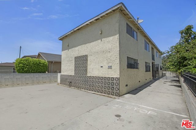 325 E 108Th St, Los Angeles, CA 90061