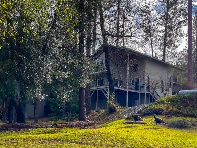 13069 Wells Fargo Drive, Groveland CA: https://media.crmls.org/mediaz/38a05129-6554-4f9f-9be0-0be17edbd9fd.jpg