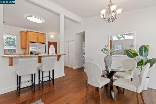 3249 Claudia Dr, Concord CA: https://media.crmls.org/mediaz/38a08d5f-837e-4202-9399-457d51404465.jpg